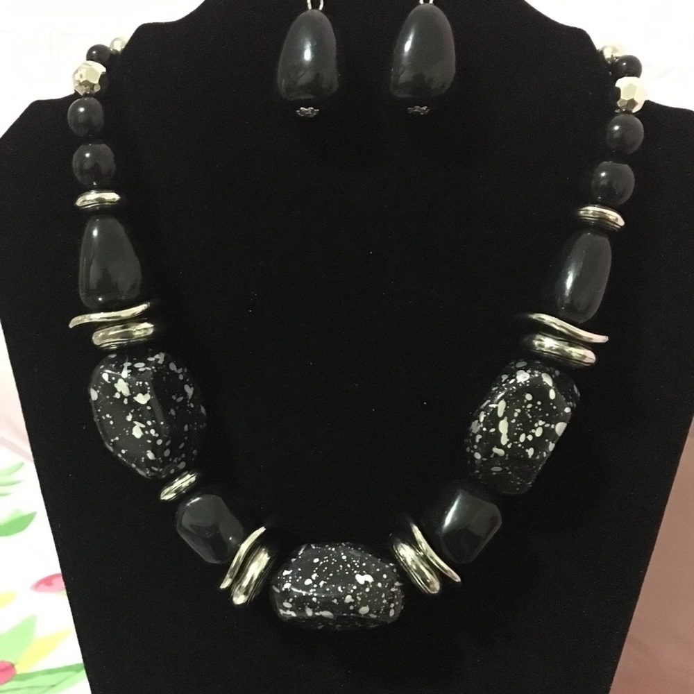 Brand new never used necklace & matching earrings